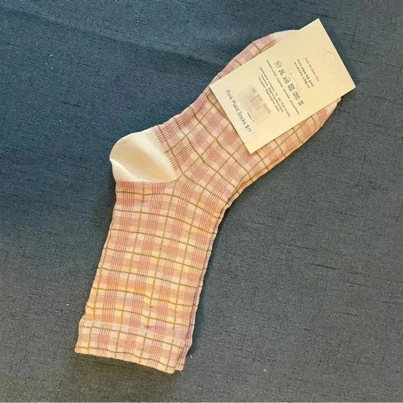 Pink Plaid Socks, Women’s OS, NWT - Picture 3 of 4